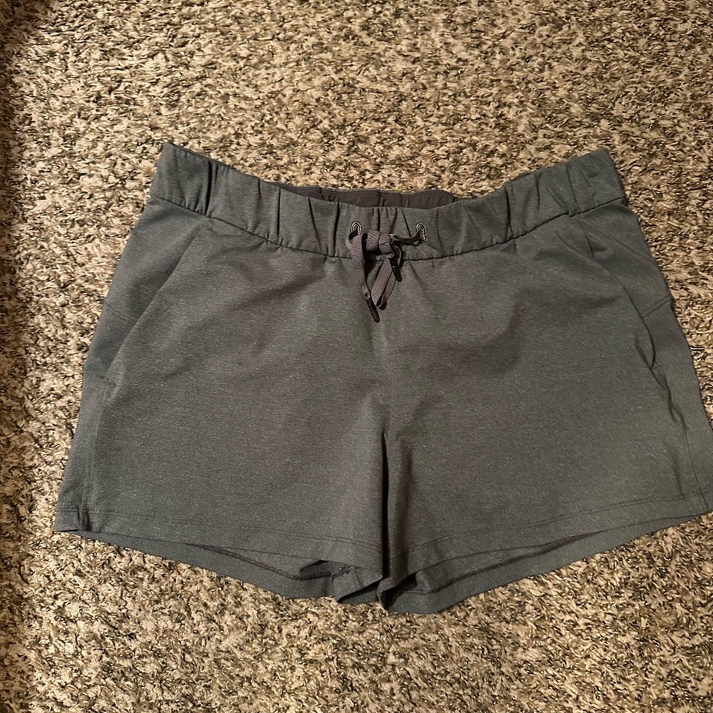 Lululemon Women's Gray Shorts